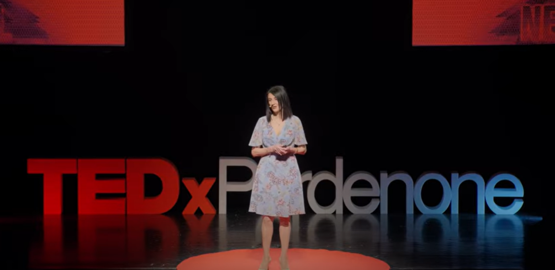 Donne e sostenibilità: questione di soldi o di etichetta? - La Prof.ssa Chiara Mio al TedXPordenone